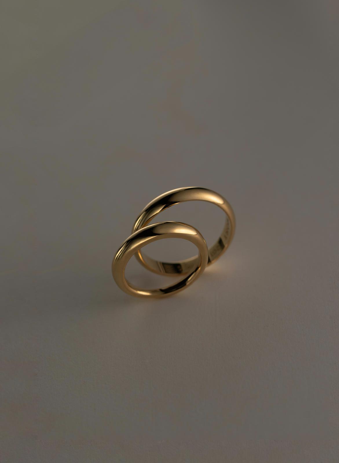 18kt gouden trouwringen handgemaakt door Margot Declerck